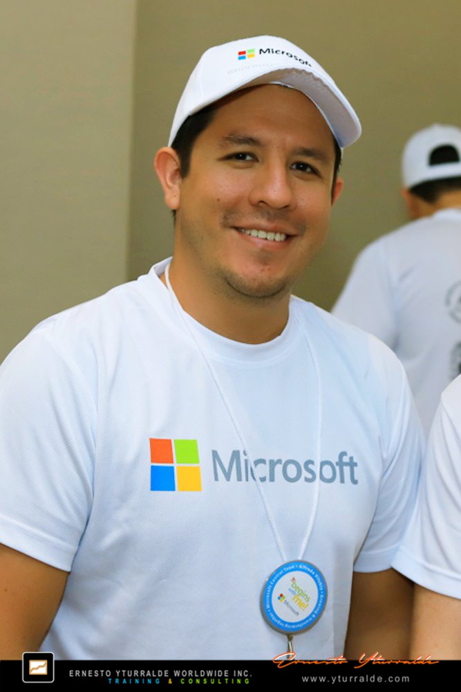 Taller de Cuerdas Bajas en Latinoamérica con dinámicas de Team Building vivencial